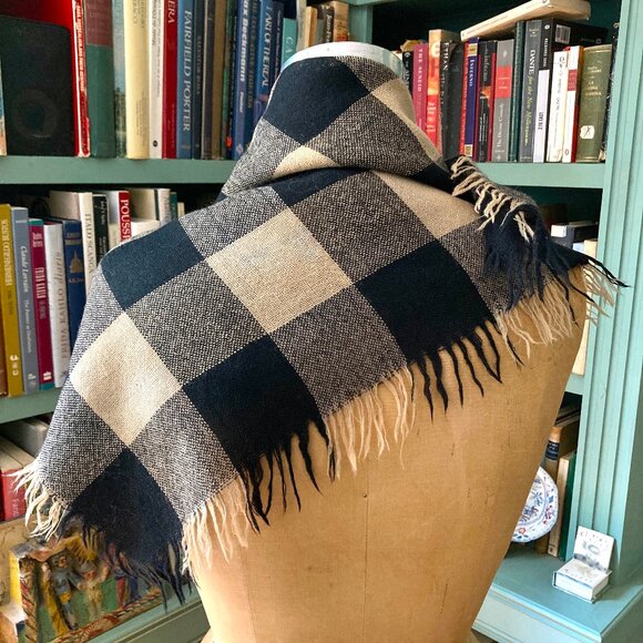 Large Square 100% Wool Buffalo Check Scarf - Picture 3 of 8